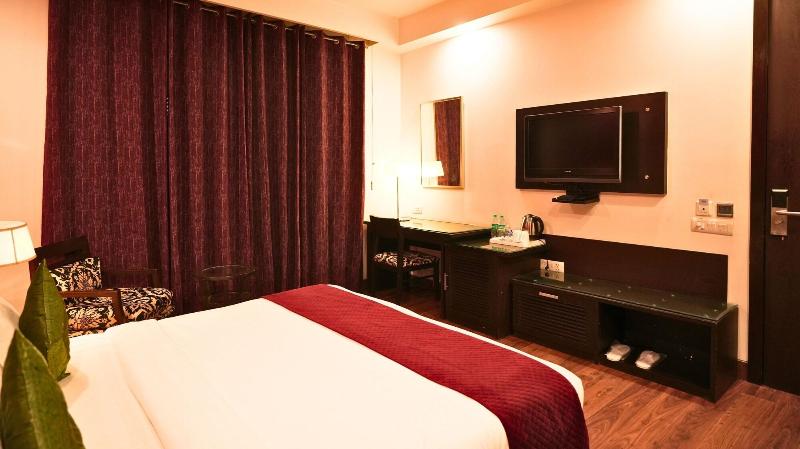 Amber Inn By Orion Hotels image