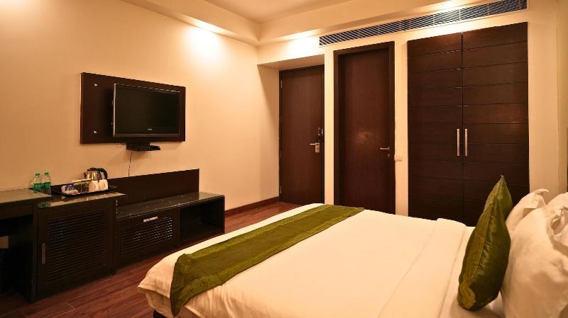 Amber Inn By Orion Hotels image
