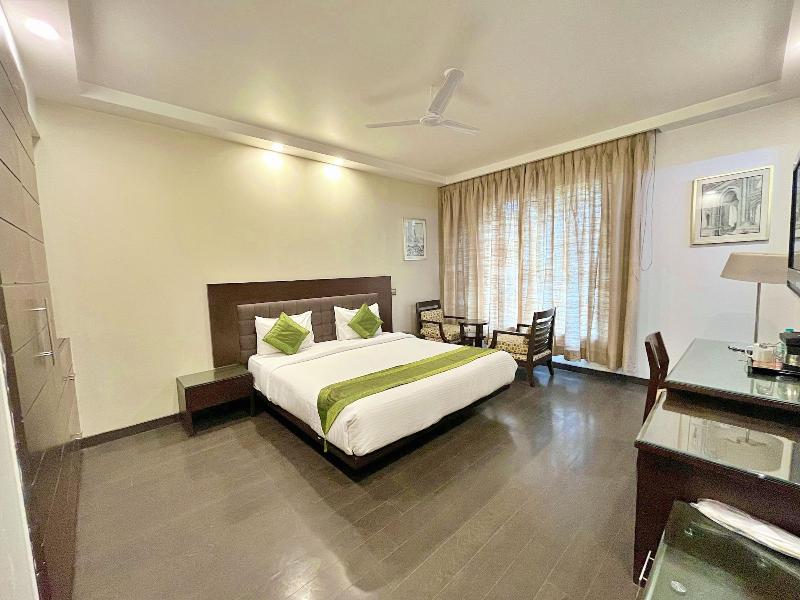 Amber Inn By Orion Hotels image
