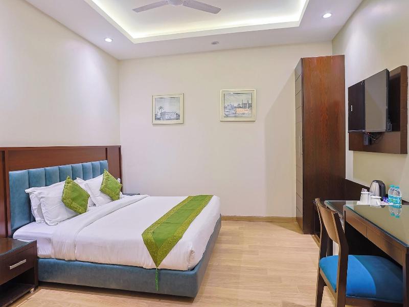 Amber Inn By Orion Hotels image