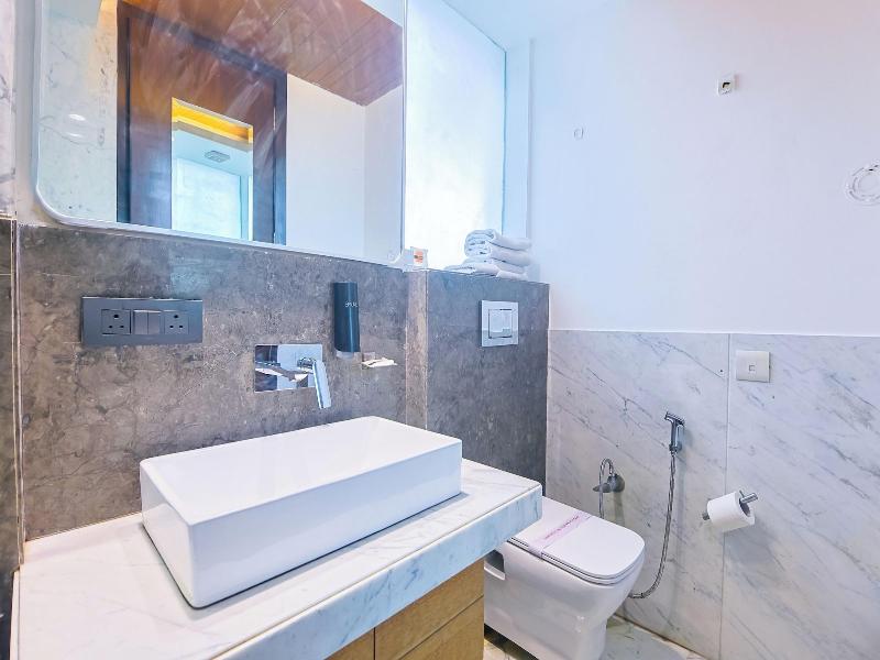 Amber Inn By Orion Hotels image