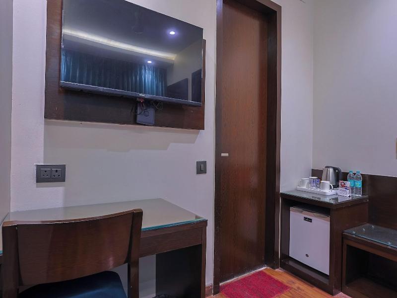 Amber Inn By Orion Hotels image