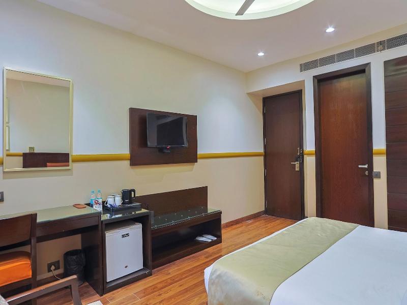 Amber Inn By Orion Hotels image