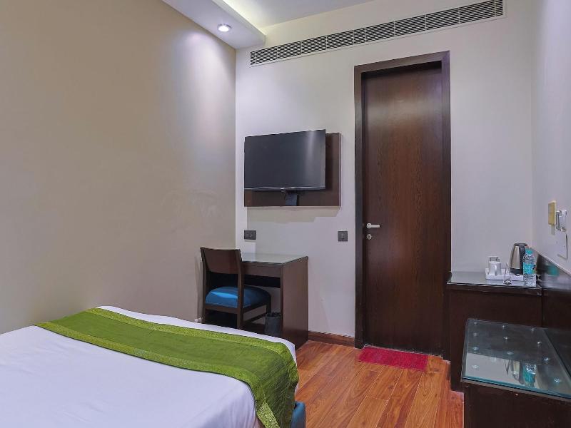Amber Inn By Orion Hotels image