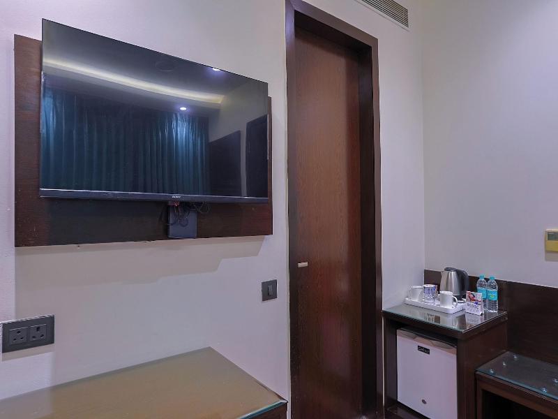 Amber Inn By Orion Hotels image