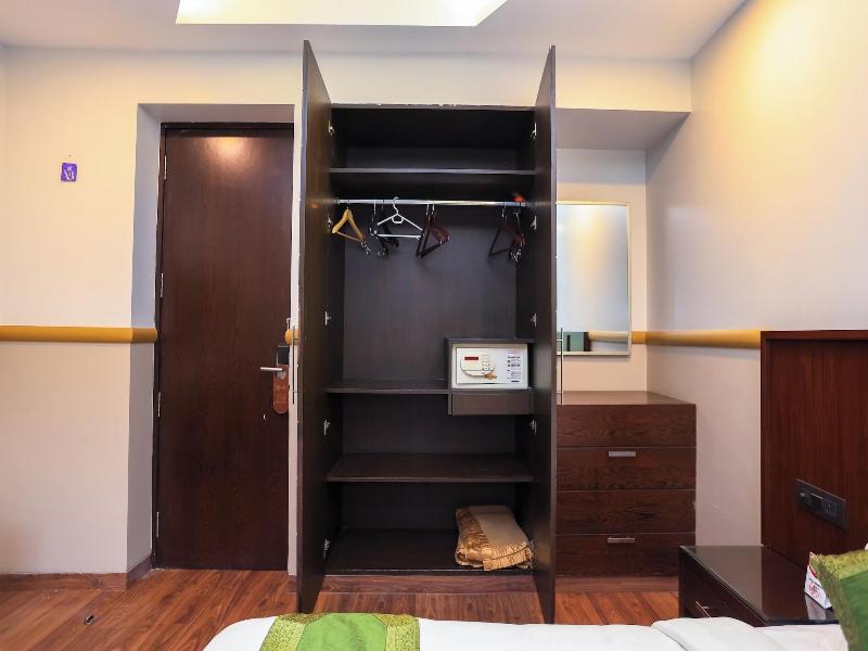 Amber Inn By Orion Hotels image