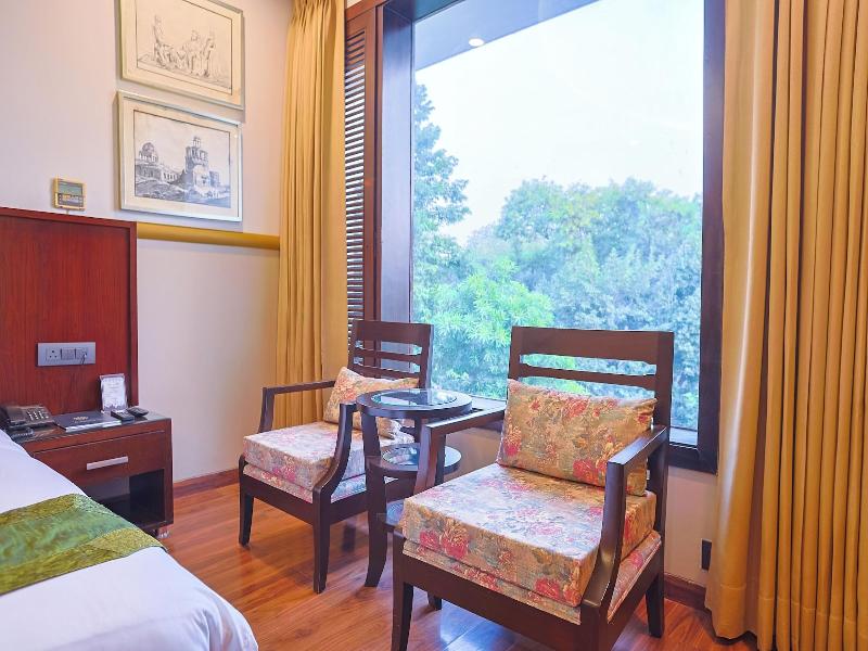 Amber Inn By Orion Hotels image