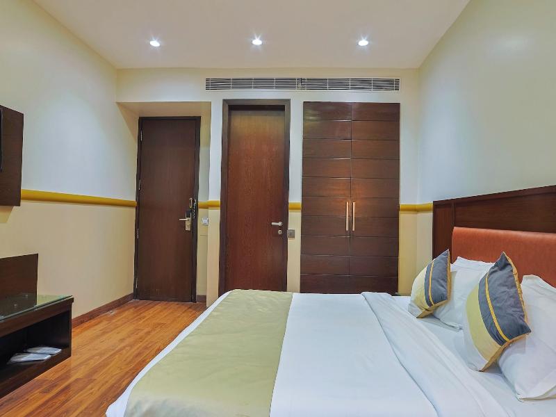 Amber Inn By Orion Hotels image