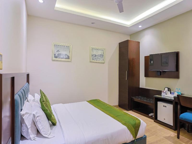 Amber Inn By Orion Hotels image