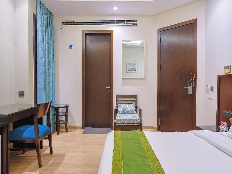 Amber Inn By Orion Hotels image