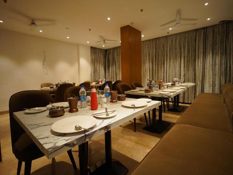 Hotel Mumbai House Express image