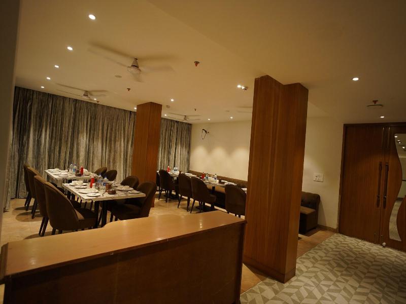 Hotel Mumbai House Express image