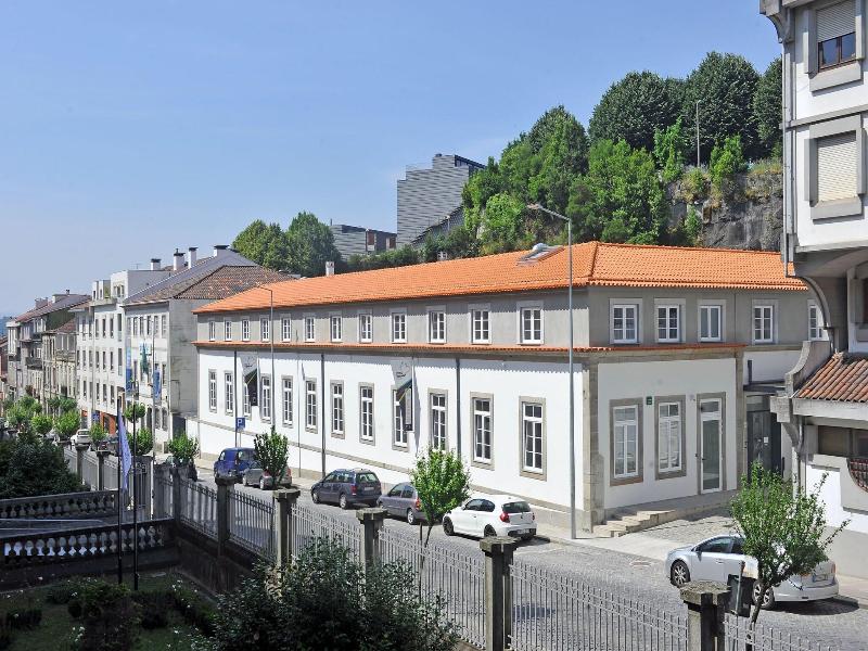 Centro De Juventude De Braga Hostel image