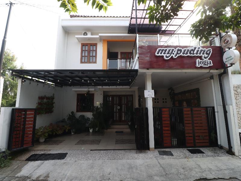 Bisma Balcony Homestay By Zuzu image