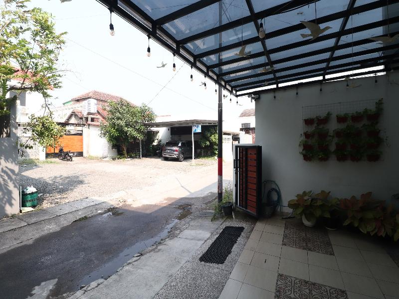 Bisma Balcony Homestay By Zuzu image