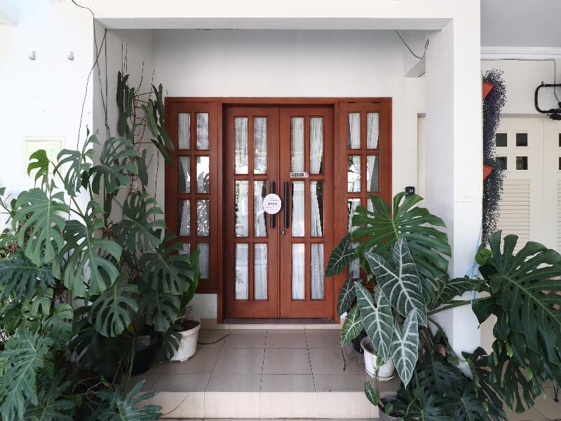 Bisma Balcony Homestay By Zuzu image