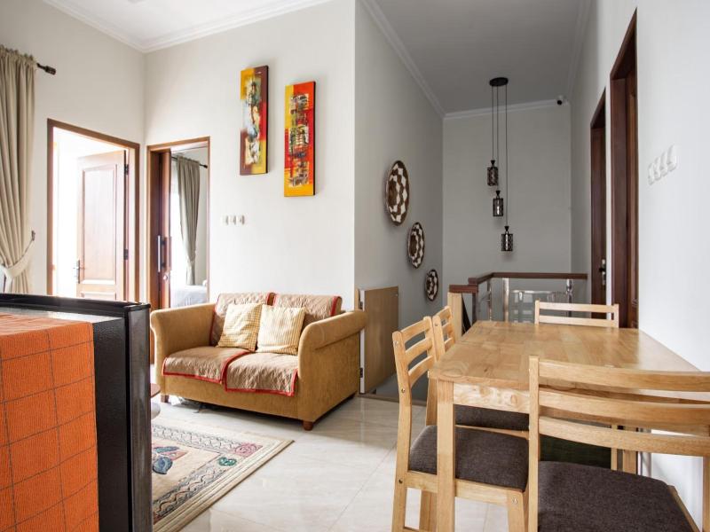 Bisma Balcony Homestay By Zuzu image