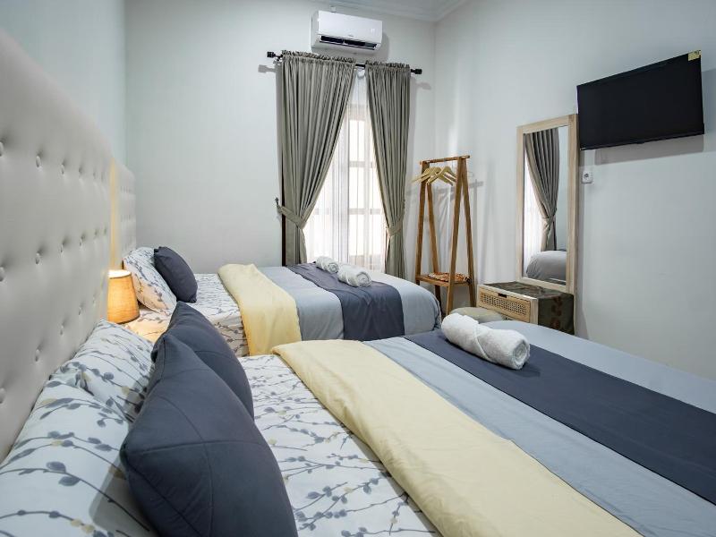 Bisma Balcony Homestay By Zuzu image