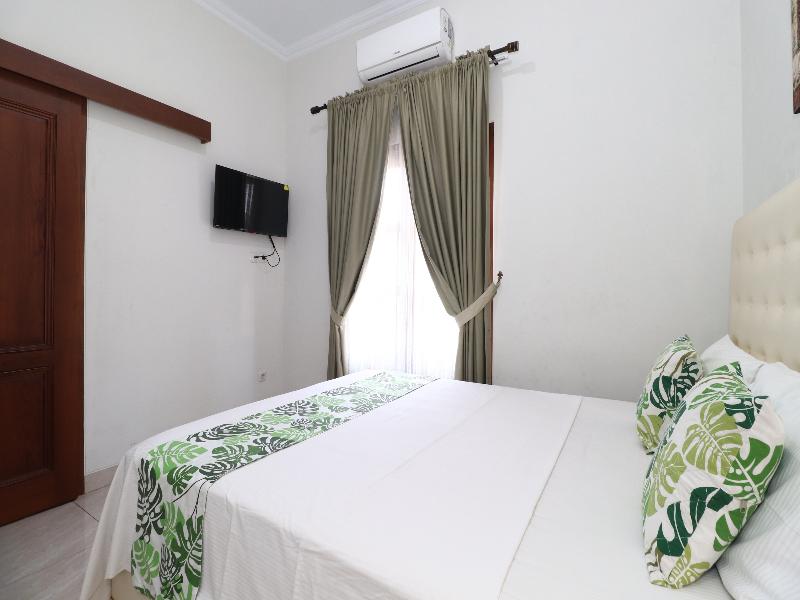 Bisma Balcony Homestay By Zuzu image