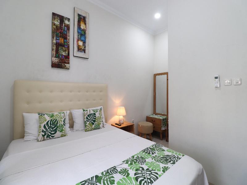 Bisma Balcony Homestay By Zuzu image