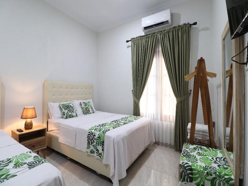 Bisma Balcony Homestay By Zuzu image