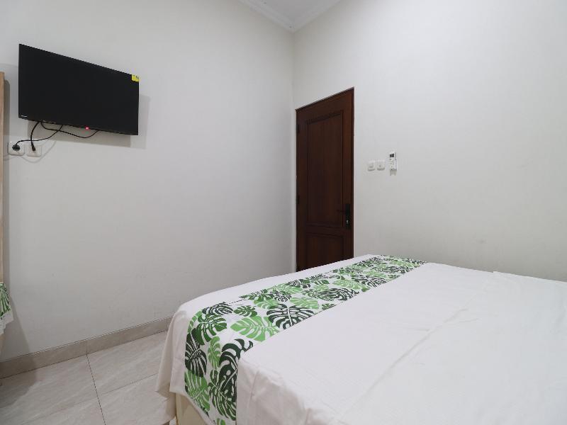 Bisma Balcony Homestay By Zuzu image