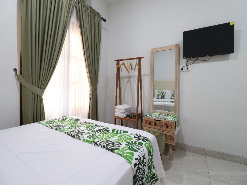 Bisma Balcony Homestay By Zuzu image