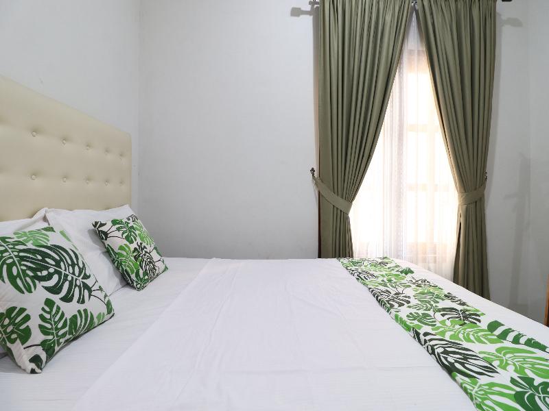 Bisma Balcony Homestay By Zuzu image