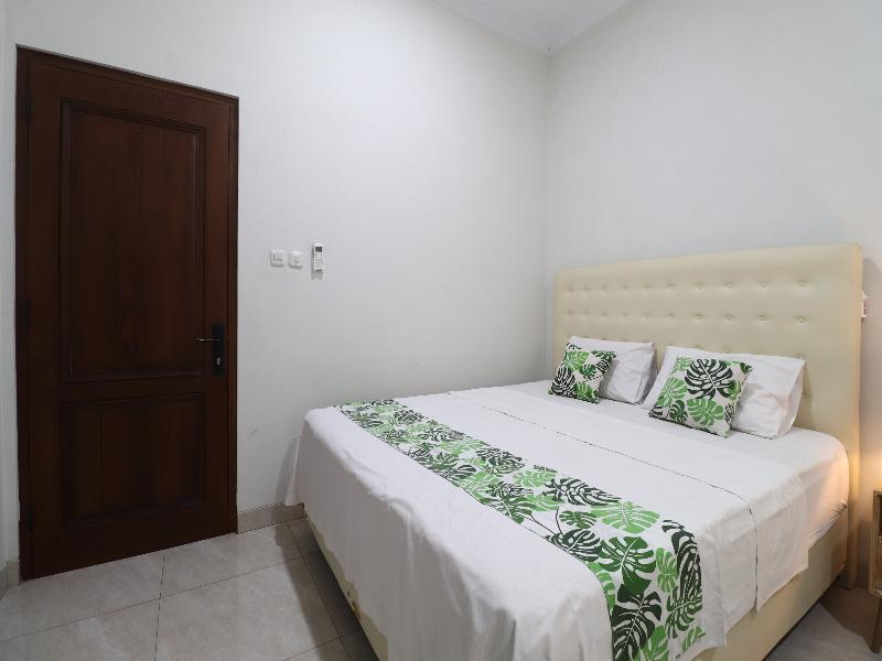 Bisma Balcony Homestay By Zuzu image