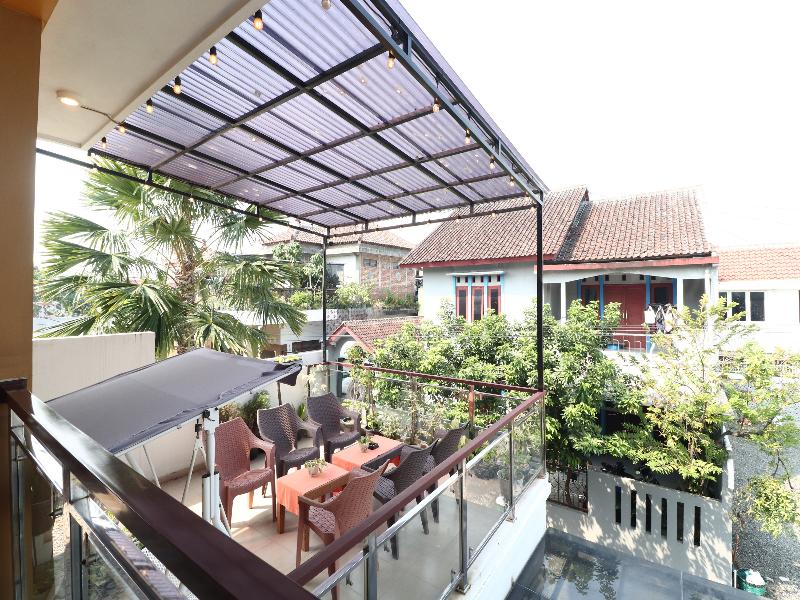 Bisma Balcony Homestay By Zuzu image