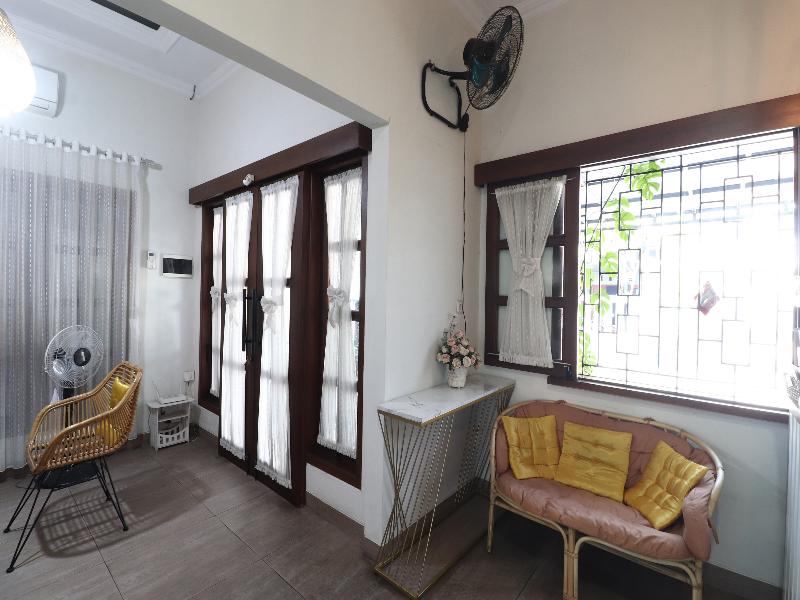 Bisma Balcony Homestay By Zuzu image