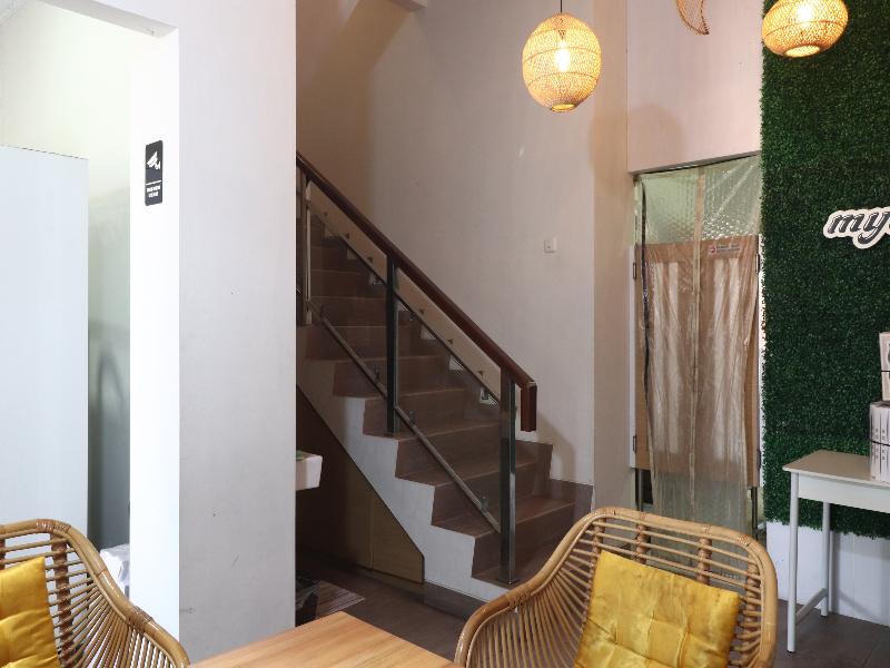Bisma Balcony Homestay By Zuzu image