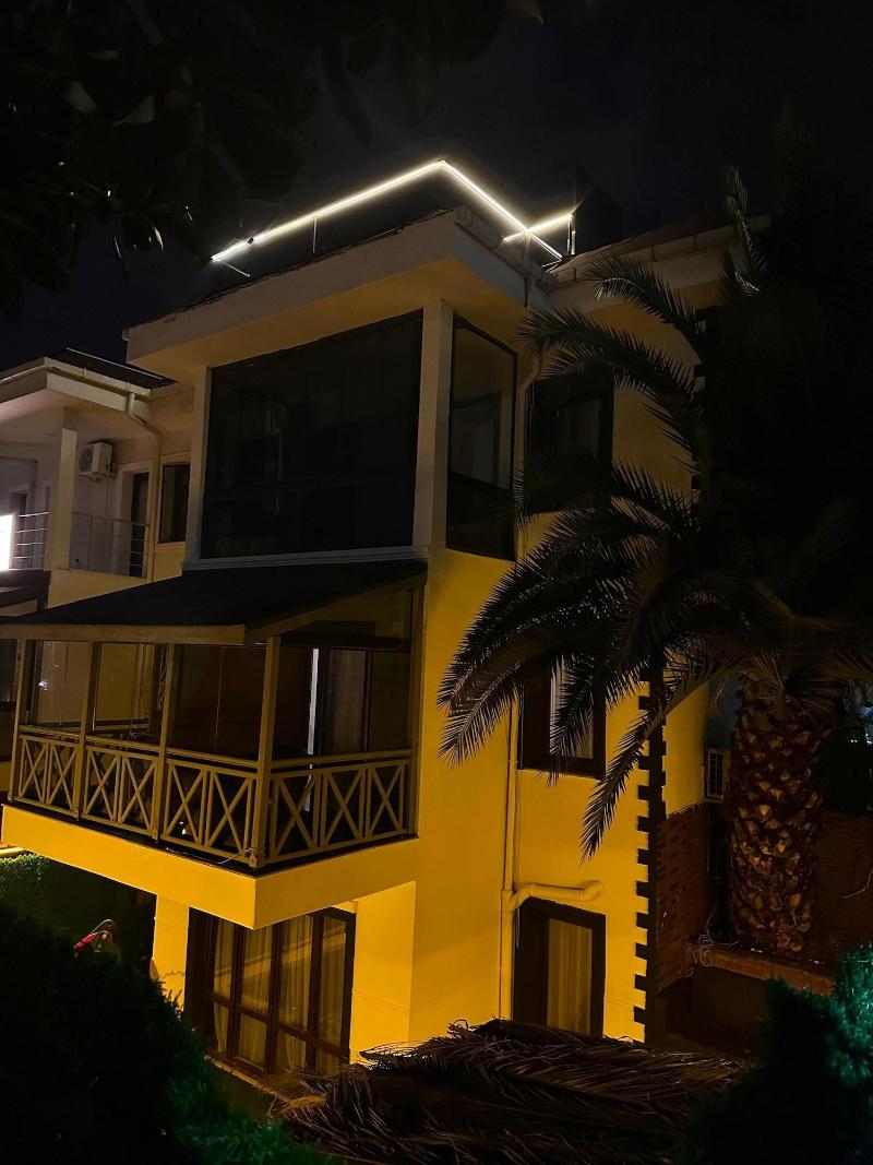 Mavilla Hotel image
