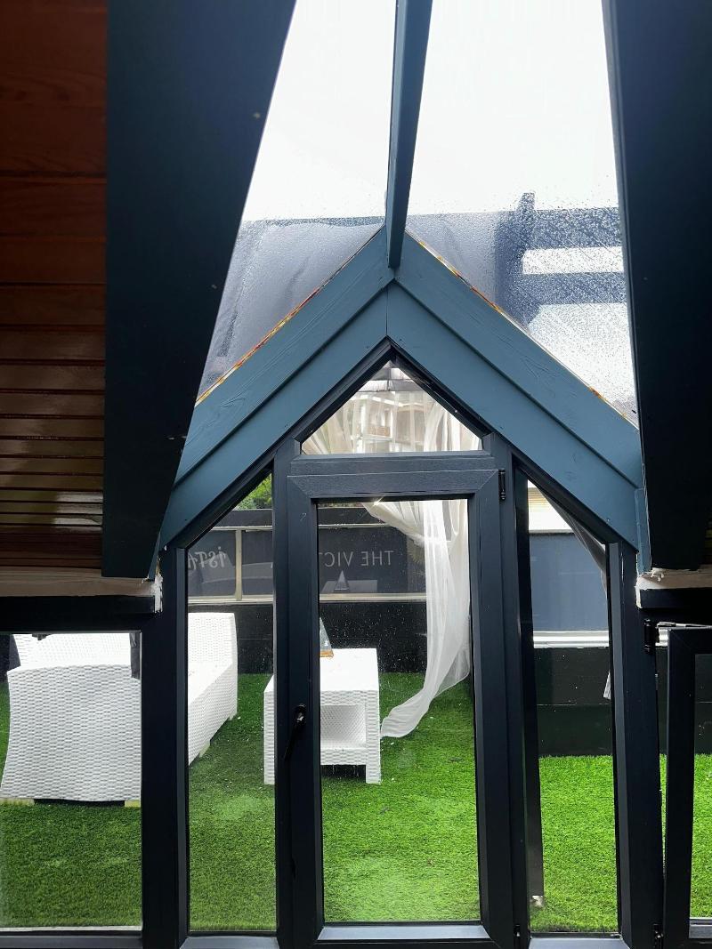 Mavilla Hotel image