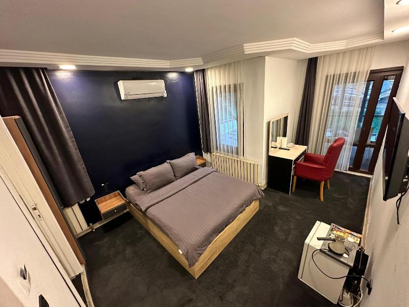 Mavilla Hotel image