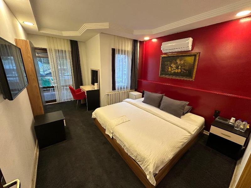 Mavilla Hotel image