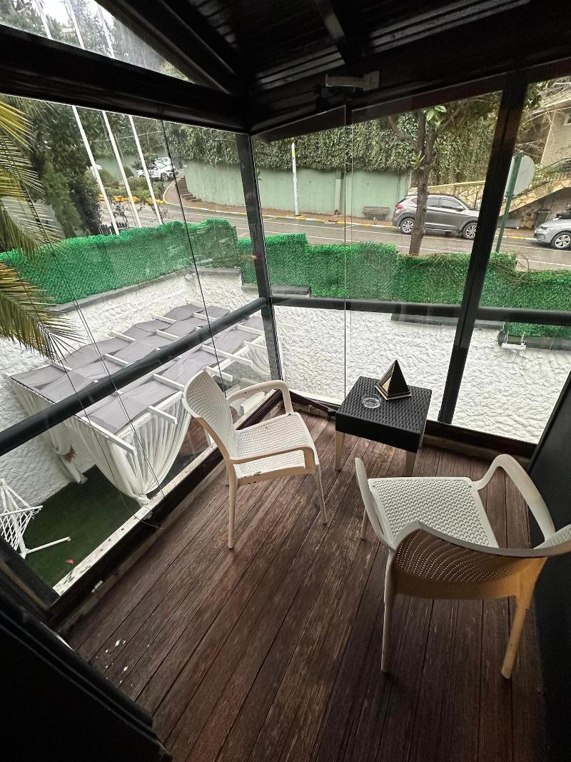 Mavilla Hotel image