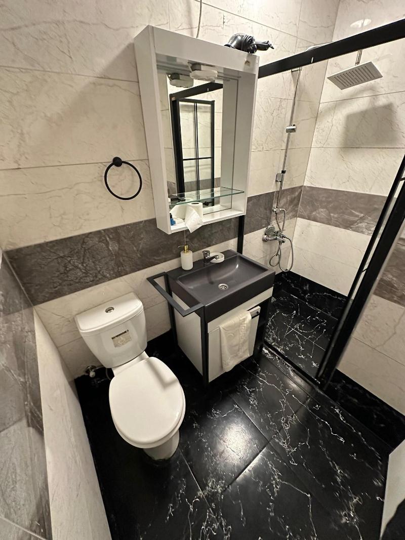 Mavilla Hotel image