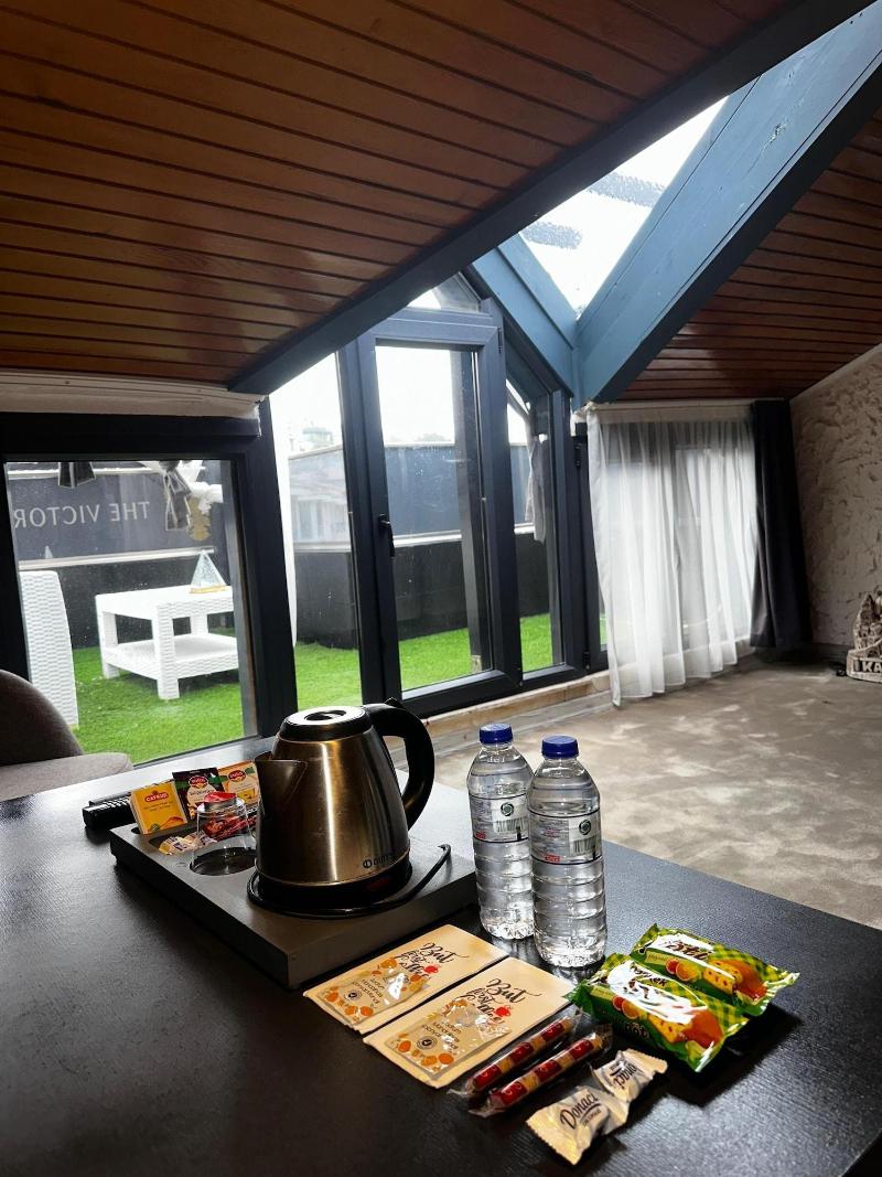Mavilla Hotel image