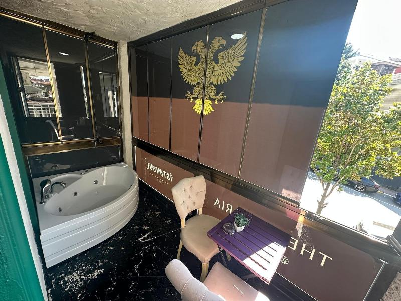 Mavilla Hotel image