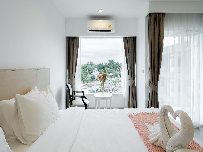 Arsh Boutique Hotel By Zuzu image