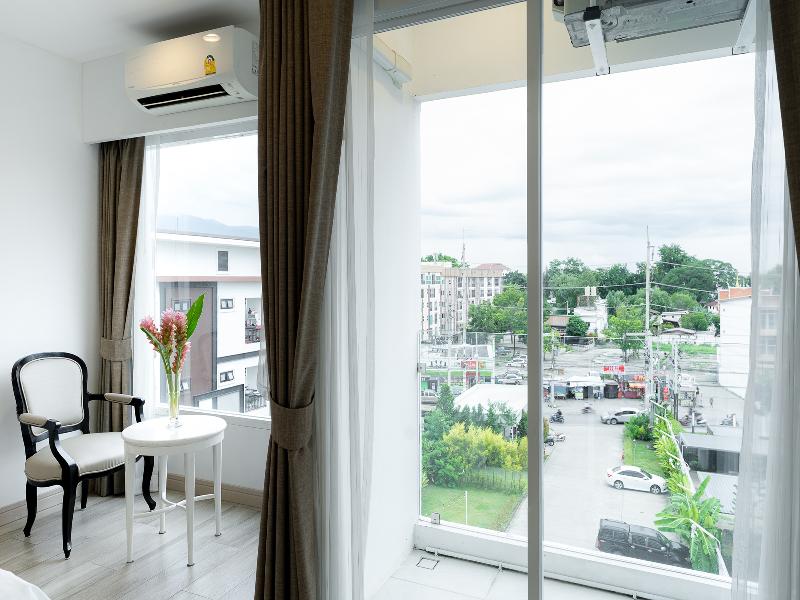 Arsh Boutique Hotel By Zuzu image
