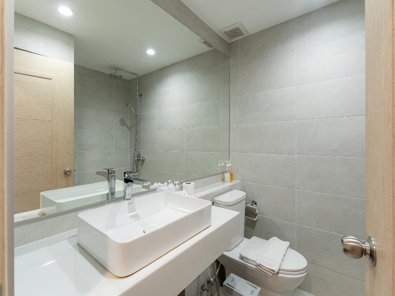 Arsh Boutique Hotel By Zuzu image
