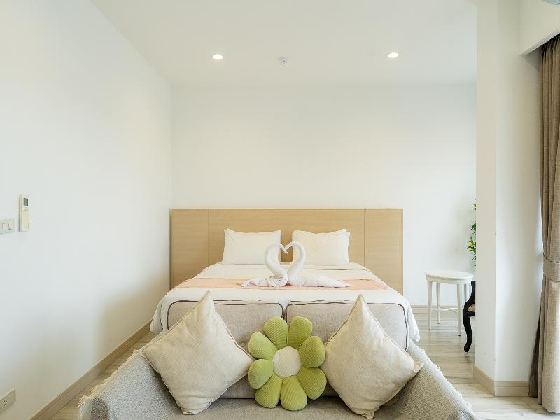 Arsh Boutique Hotel By Zuzu image