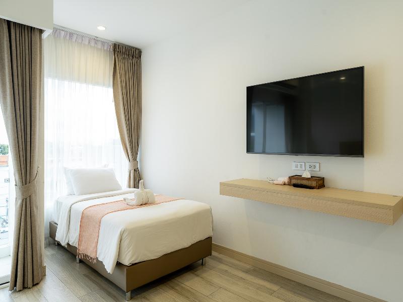 Arsh Boutique Hotel By Zuzu image