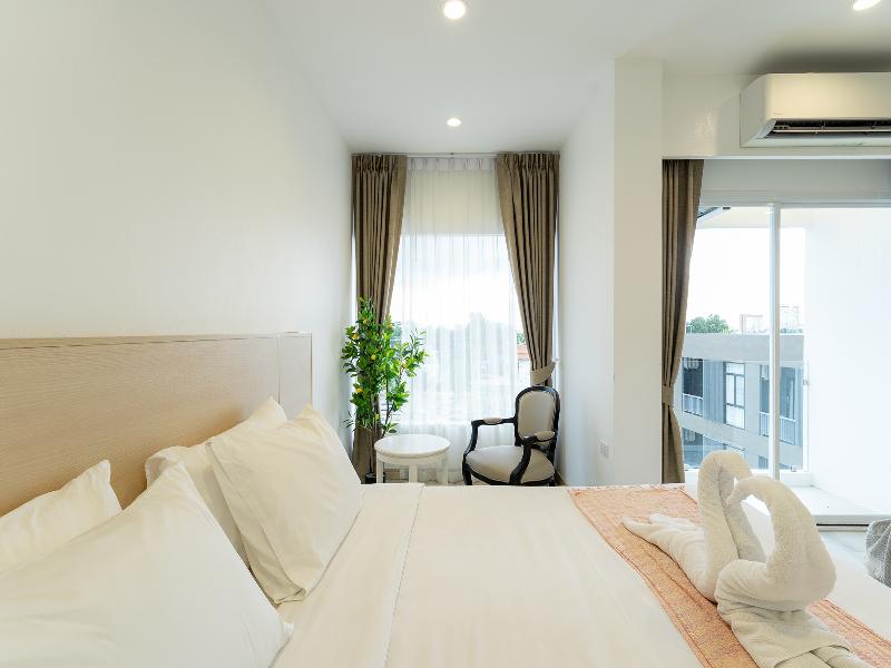 Arsh Boutique Hotel By Zuzu image