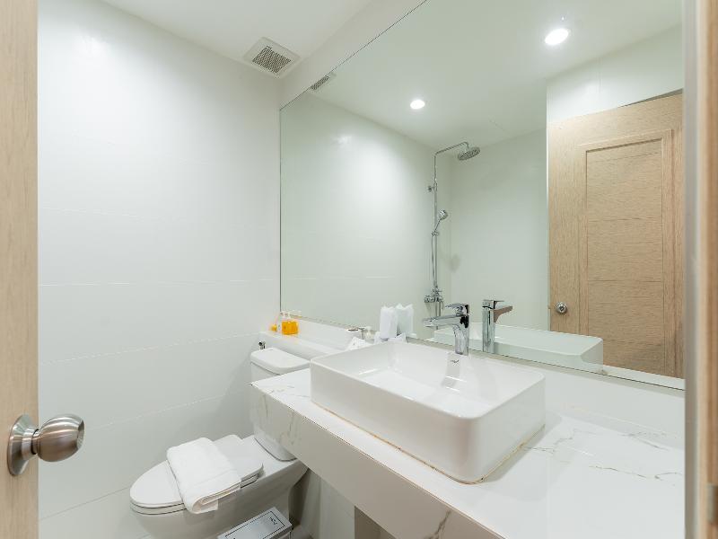 Arsh Boutique Hotel By Zuzu image