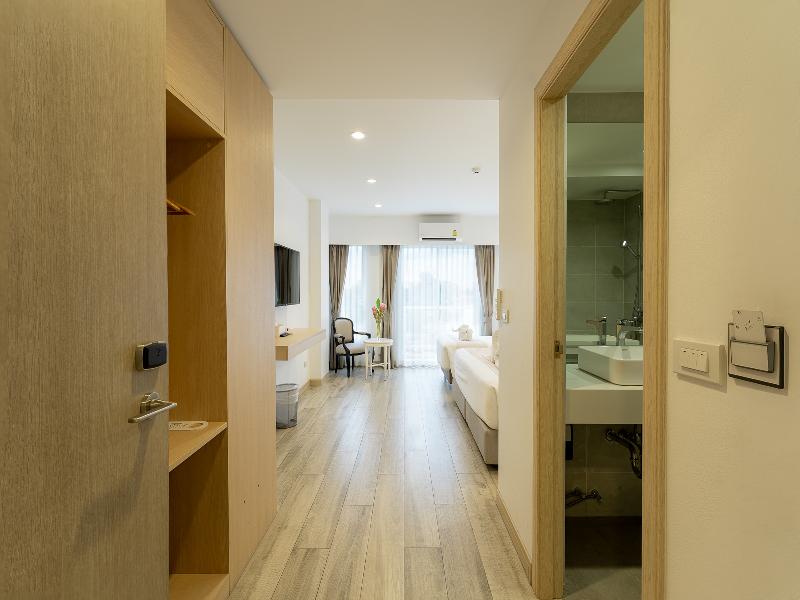 Arsh Boutique Hotel By Zuzu image