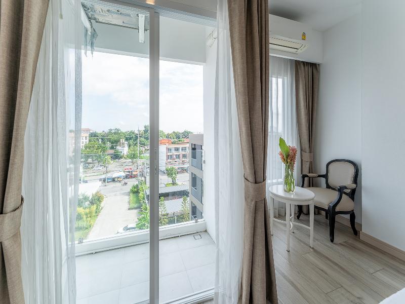 Arsh Boutique Hotel By Zuzu image