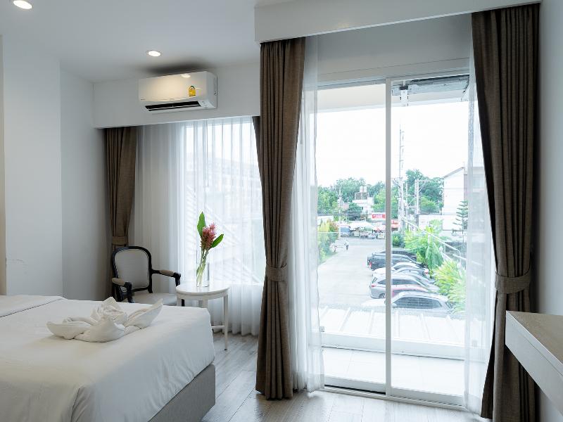 Arsh Boutique Hotel By Zuzu image